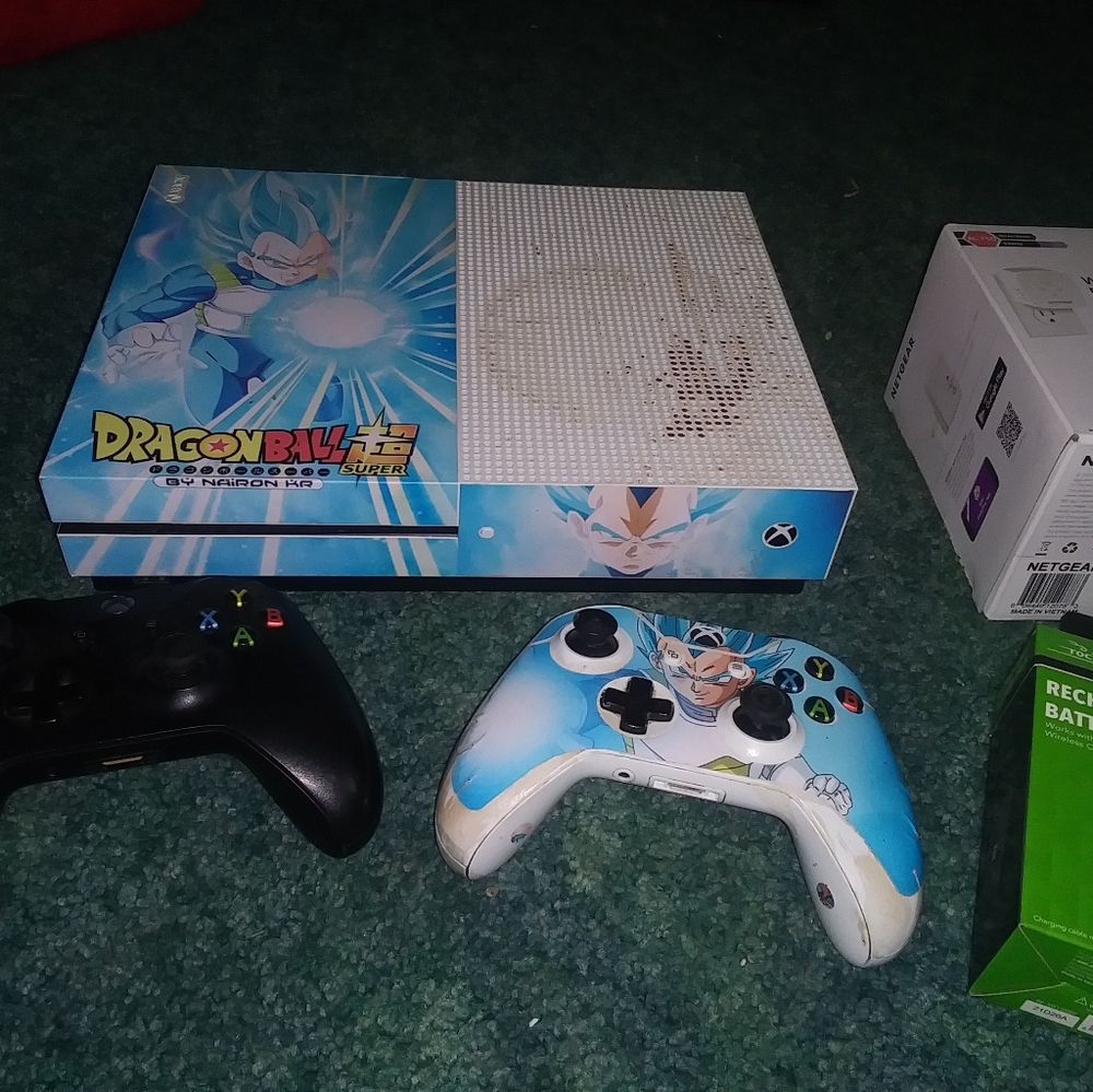 Xbox one S white slim console controllers games etc
